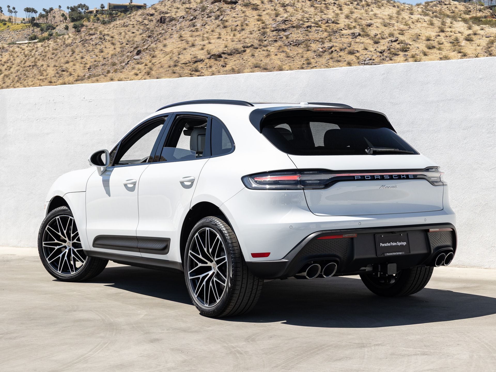 2026 Porsche Macan Base