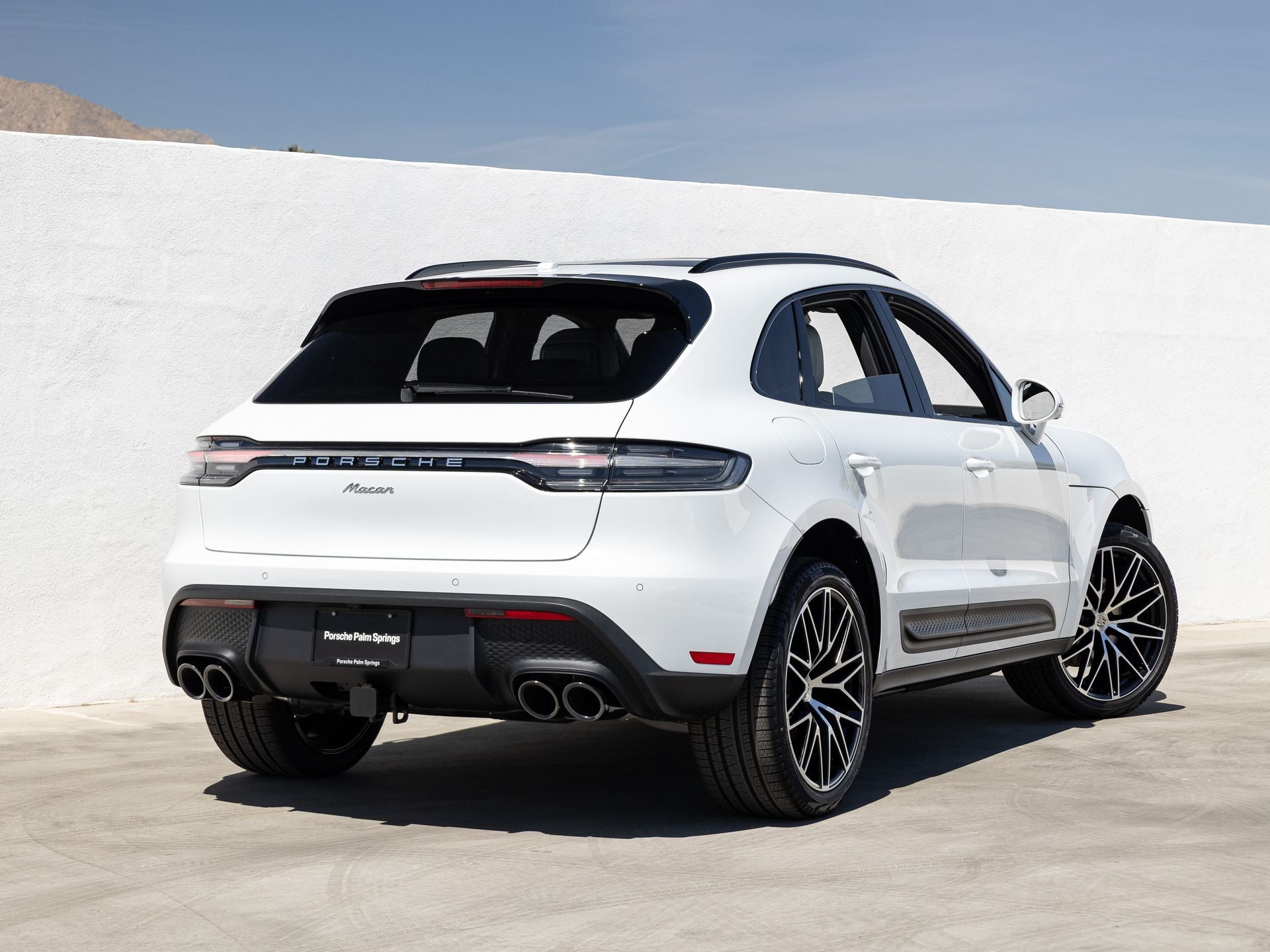 2026 Porsche Macan Base