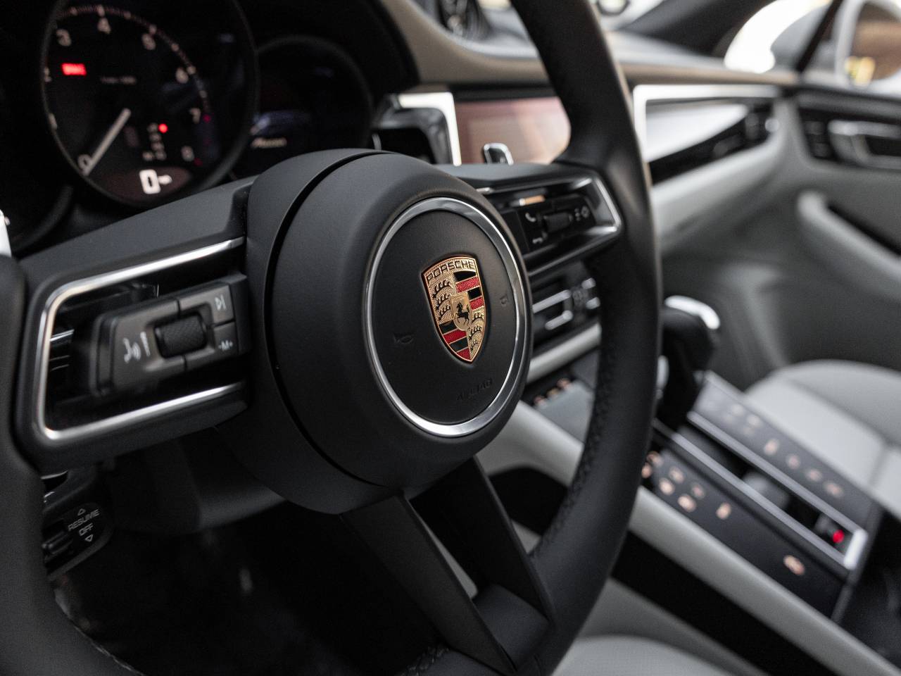 2026 Porsche Macan Base