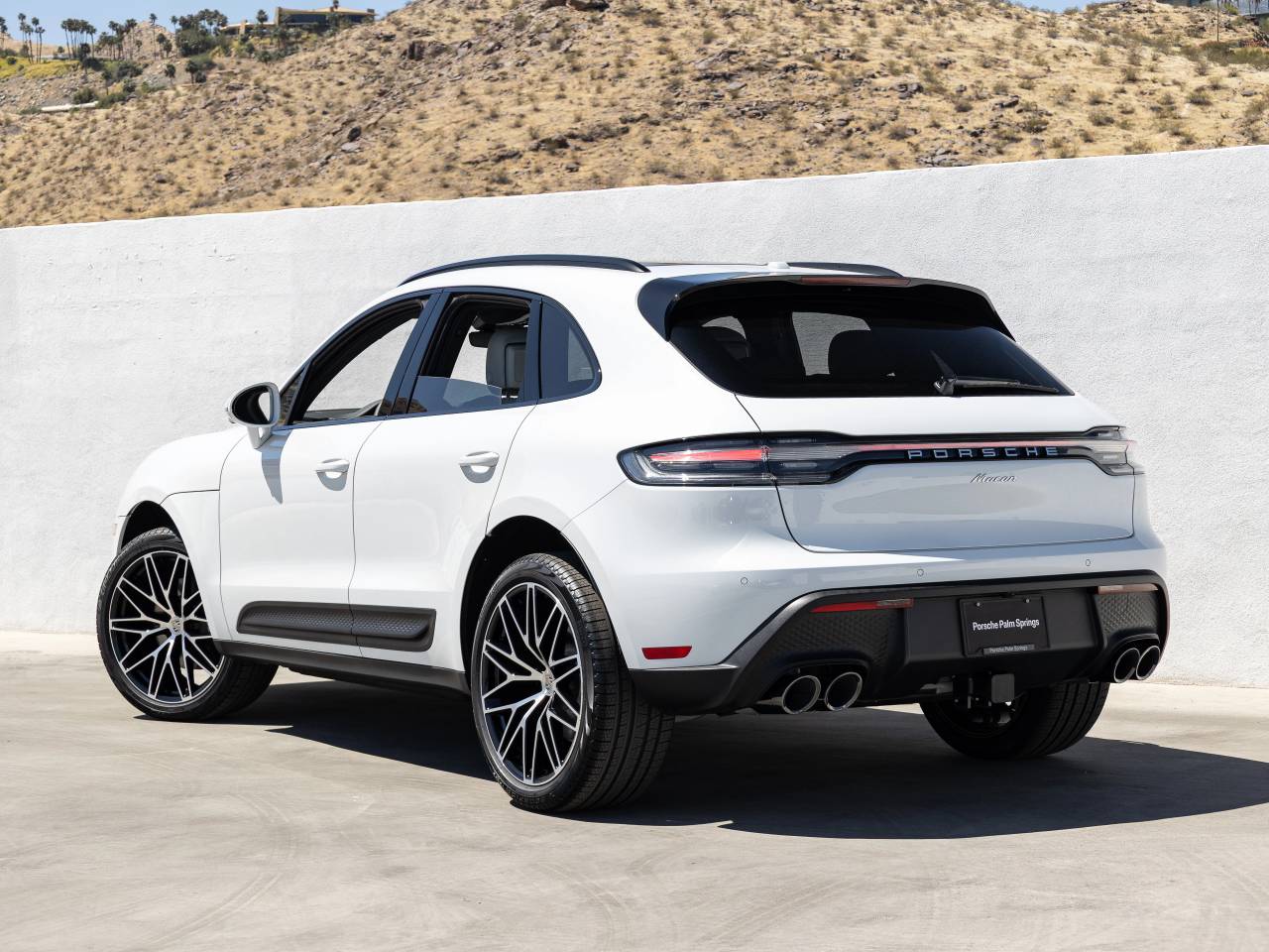 2026 Porsche Macan Base