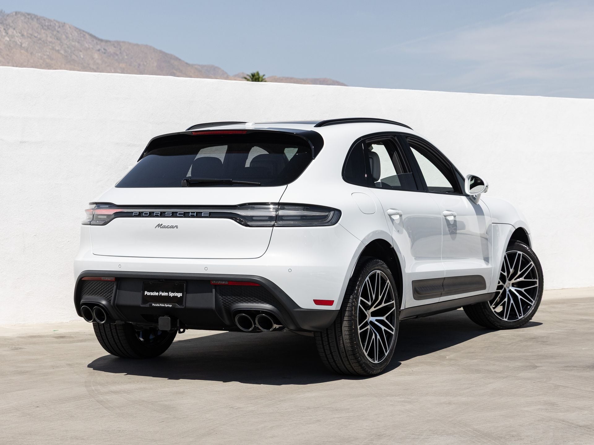 2026 Porsche Macan Base