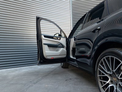 2023 Porsche Cayenne Cayenne (MY23)