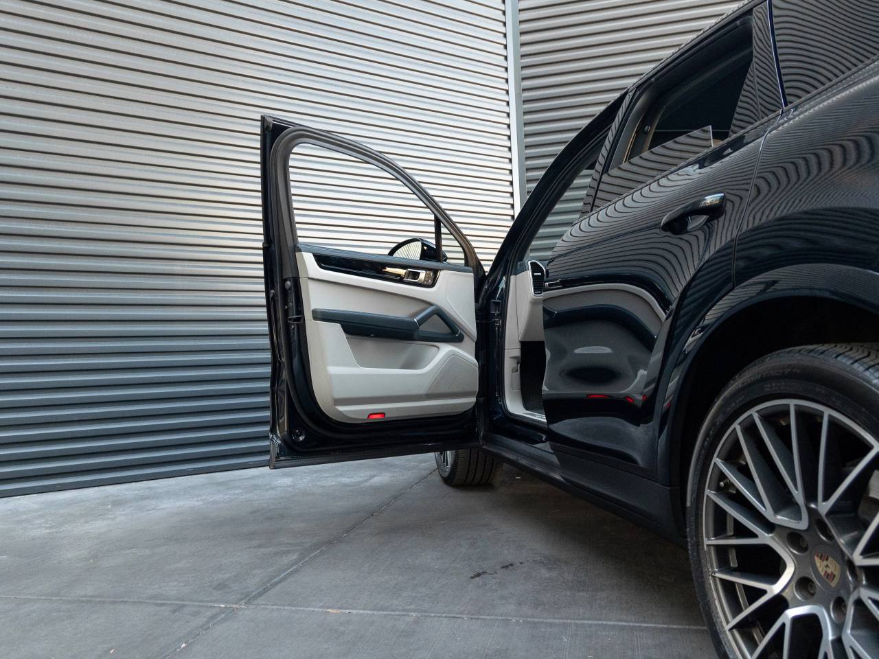 2023 Porsche Cayenne Cayenne (MY23)