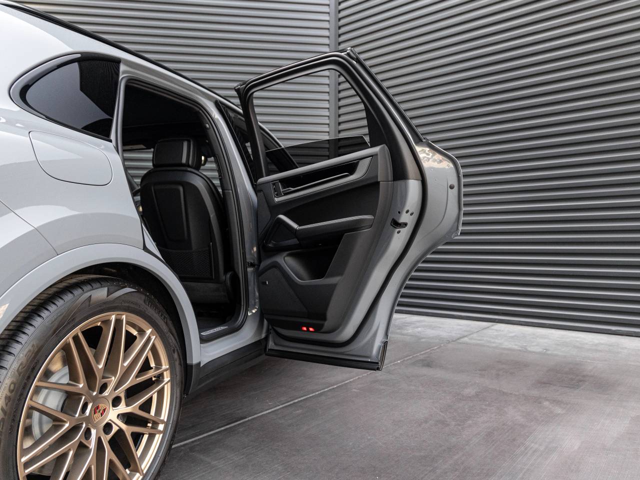 2026 Porsche Cayenne Base