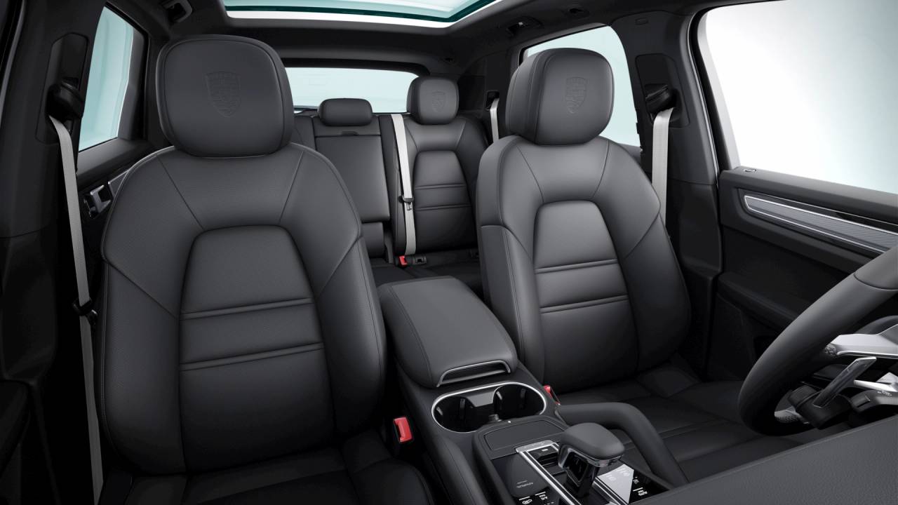 2023 Porsche Cayenne Platinum Edition