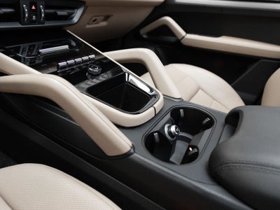 2025 Porsche Cayenne Base