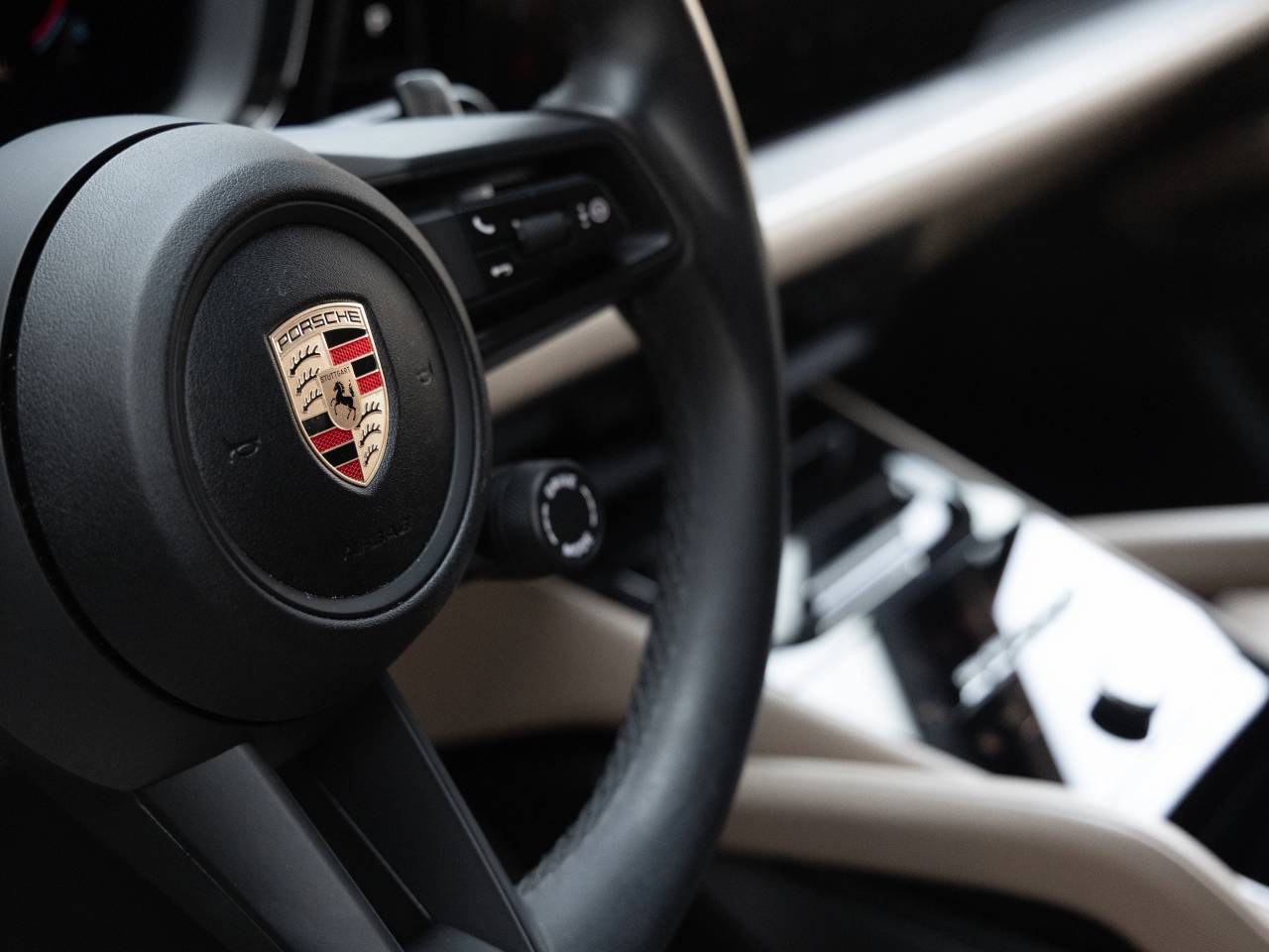 2025 Porsche Cayenne Base