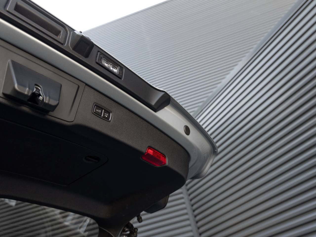 2025 Porsche Cayenne Base