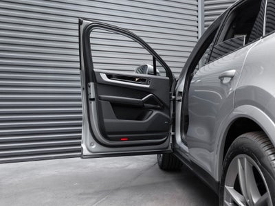 2025 Porsche Cayenne Cayenne