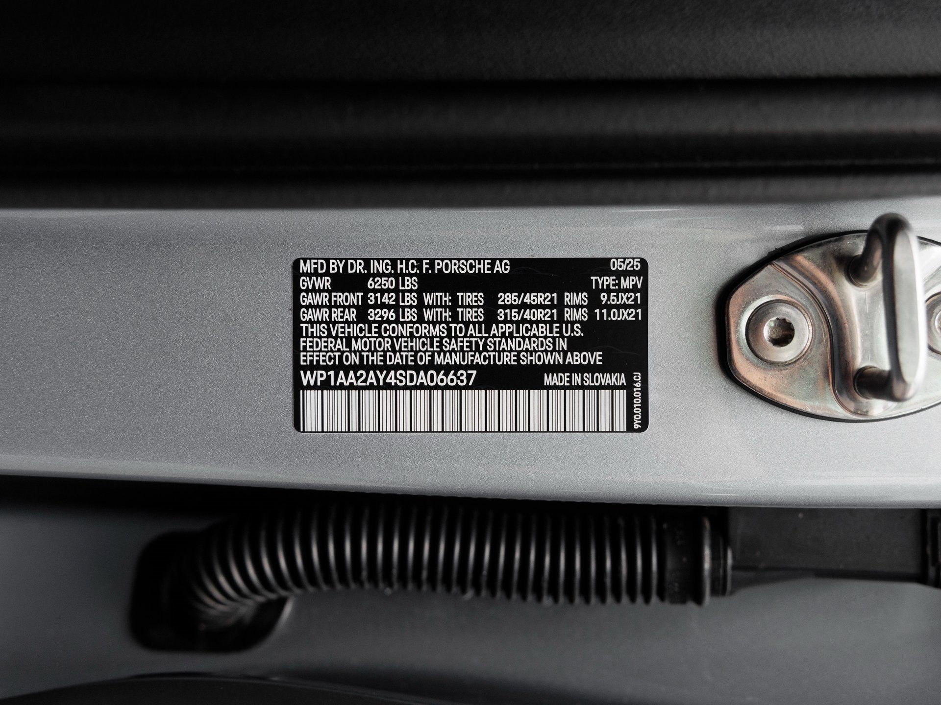 2025 Porsche Cayenne Cayenne