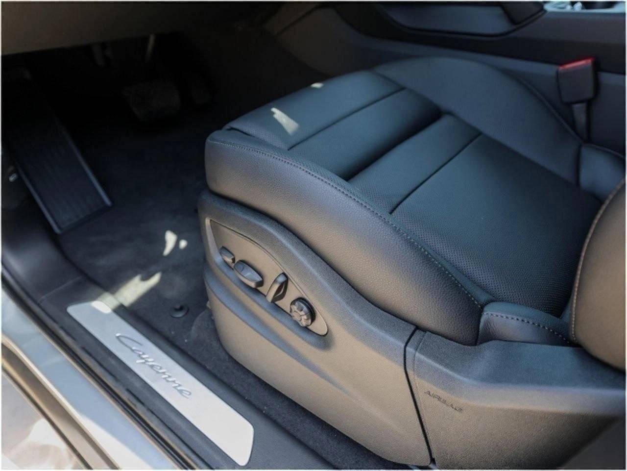 2025 Porsche Cayenne Cayenne