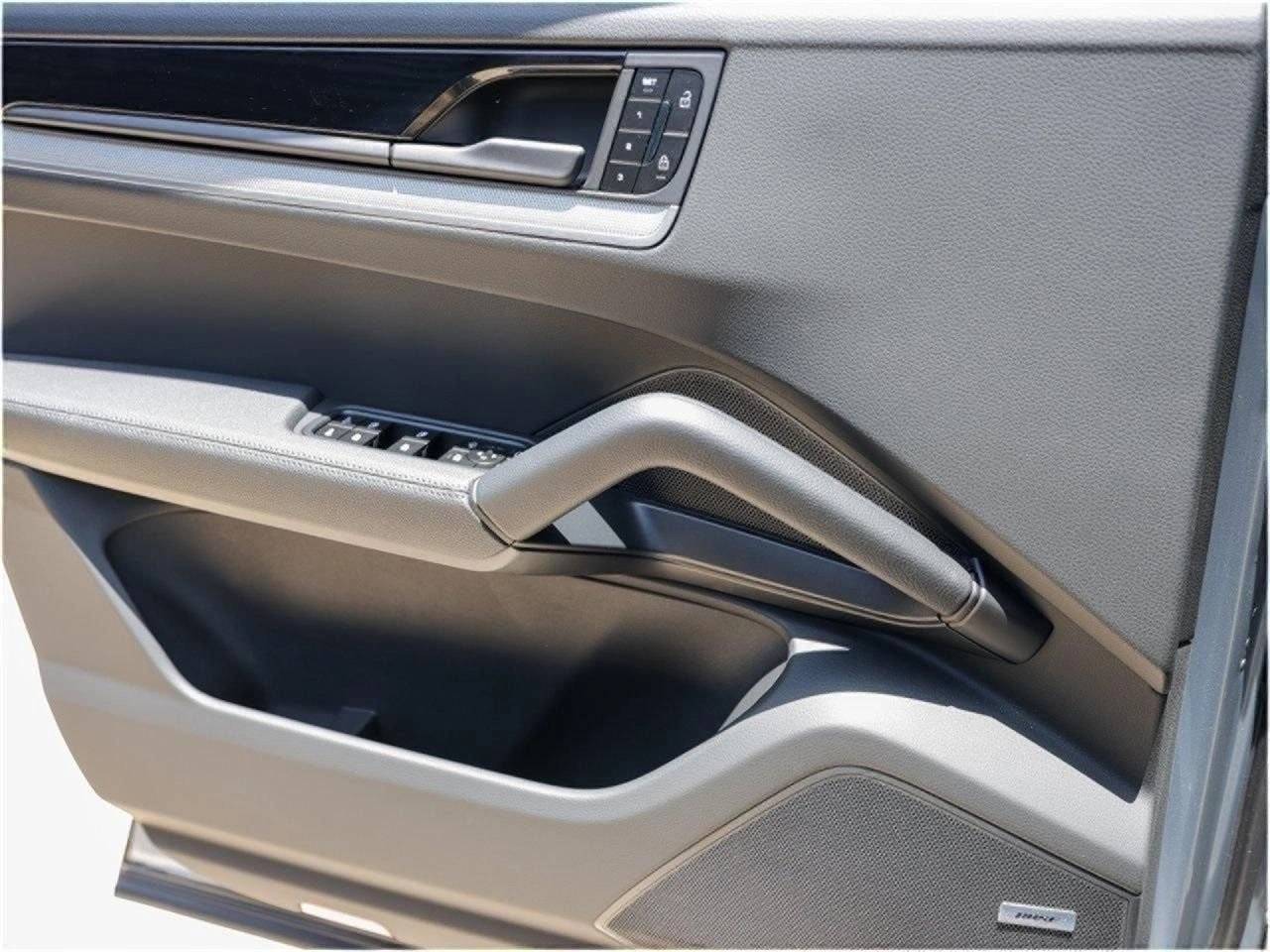 2025 Porsche Cayenne Cayenne