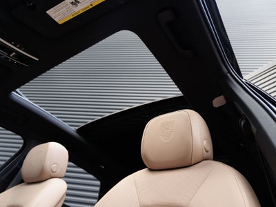 2022 Porsche Cayenne Platinum Edition