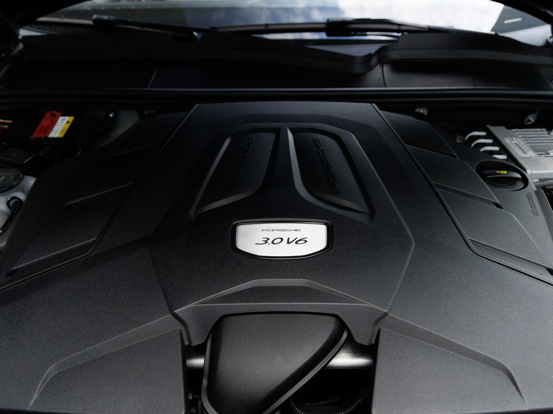 2022 Porsche Cayenne Platinum Edition