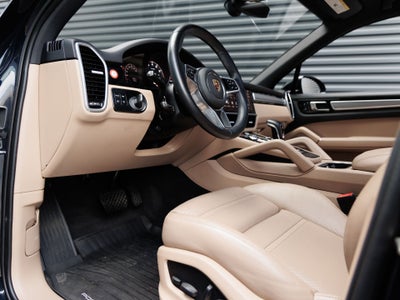 2022 Porsche Cayenne Platinum Edition