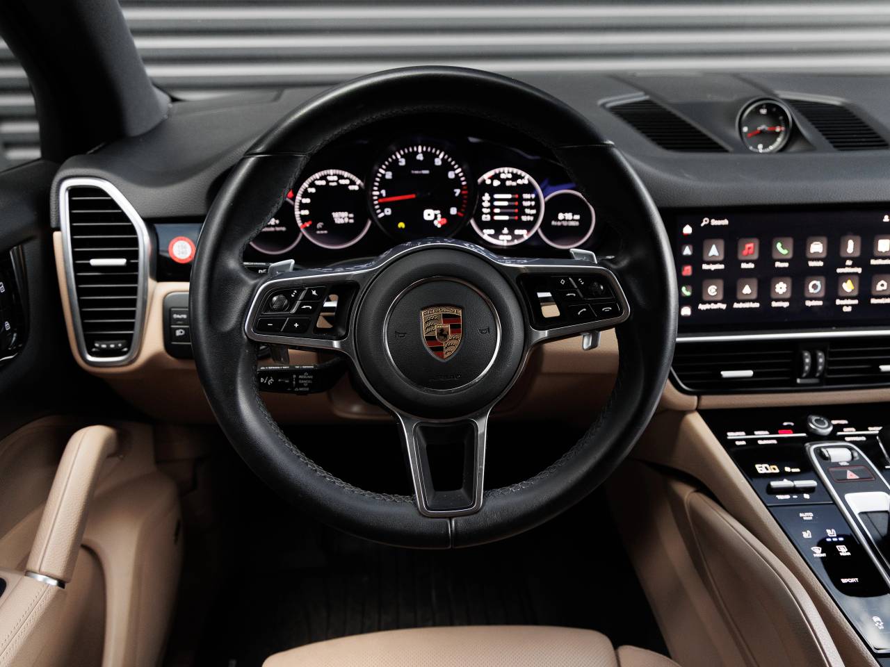 2022 Porsche Cayenne Platinum Edition