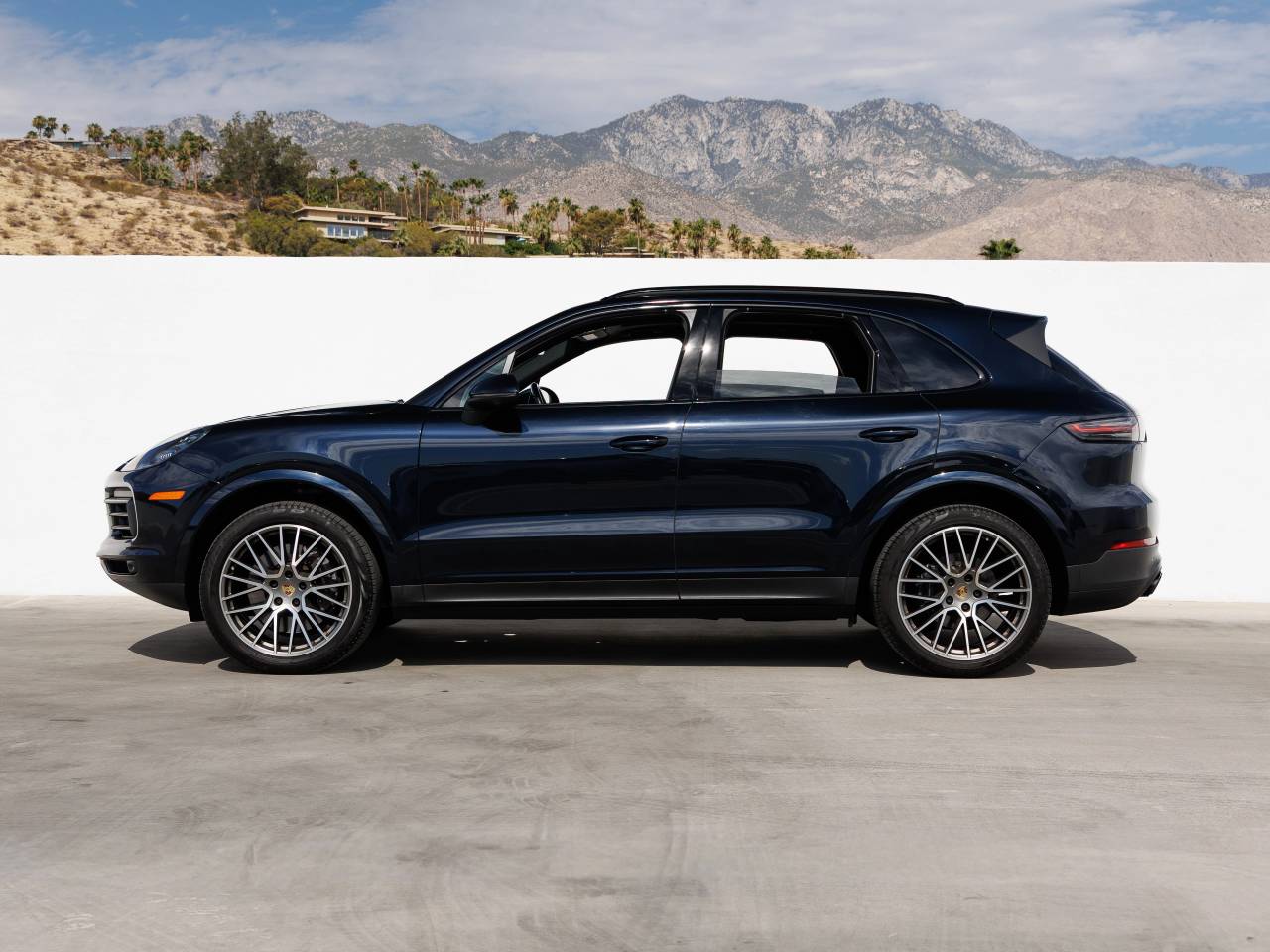 2022 Porsche Cayenne Platinum Edition