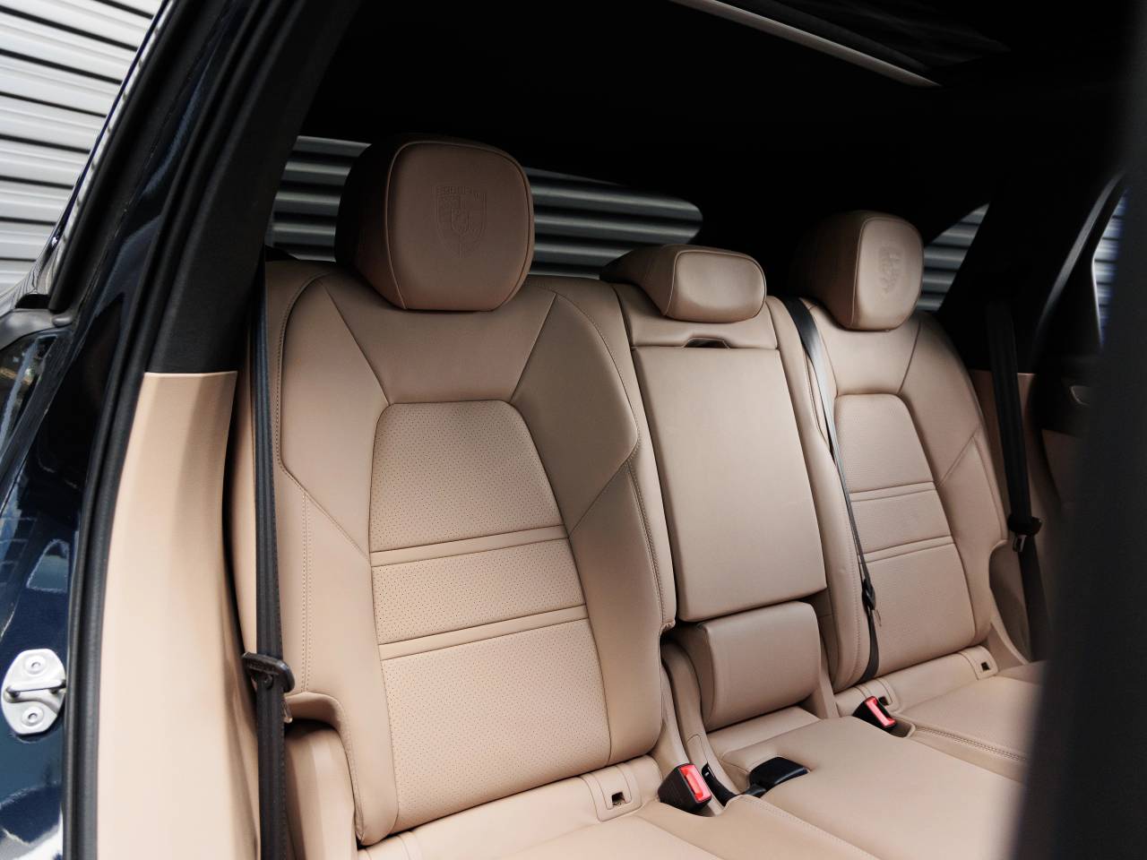 2022 Porsche Cayenne Platinum Edition