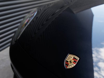 2022 Porsche Cayenne Platinum Edition