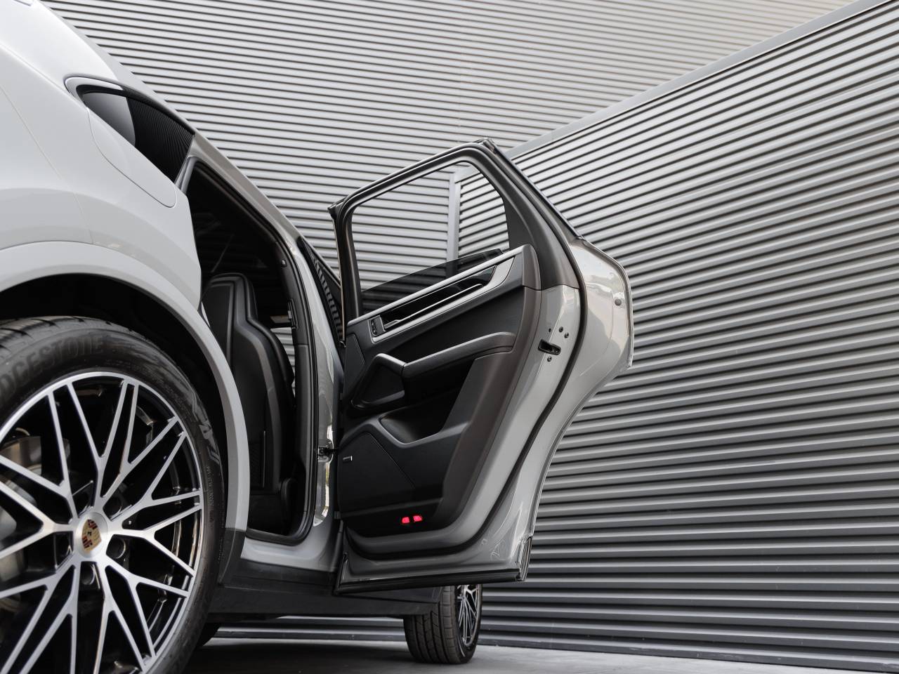 2024 Porsche Cayenne Cayenne (MY24)