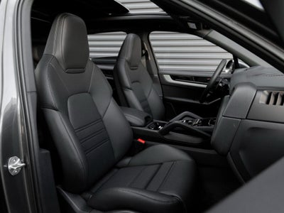 2025 Porsche Cayenne Cayenne
