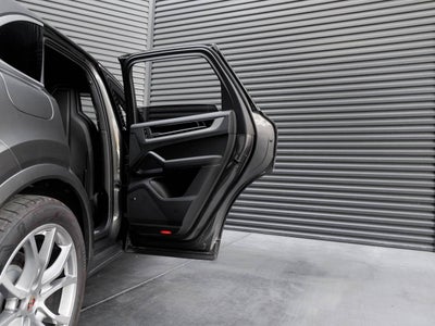 2025 Porsche Cayenne Cayenne