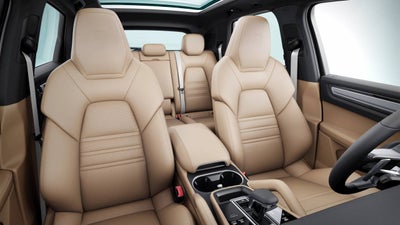 2023 Porsche Cayenne Platinum Edition