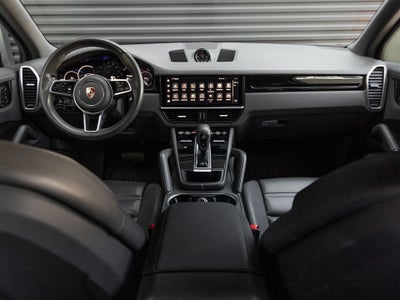 2023 Porsche Cayenne Base