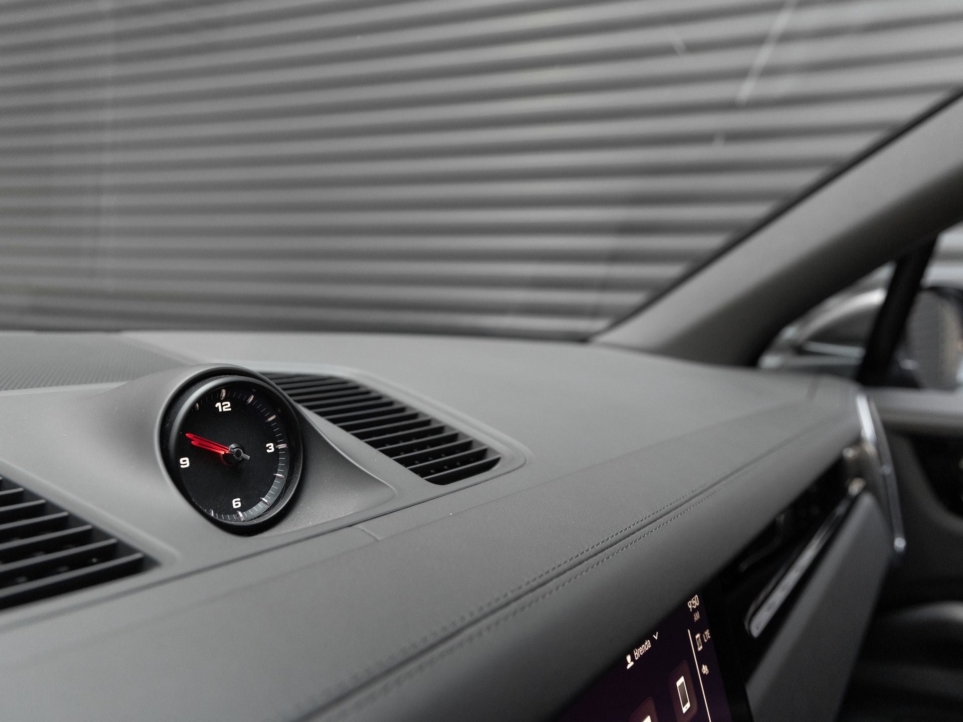 2023 Porsche Cayenne Base