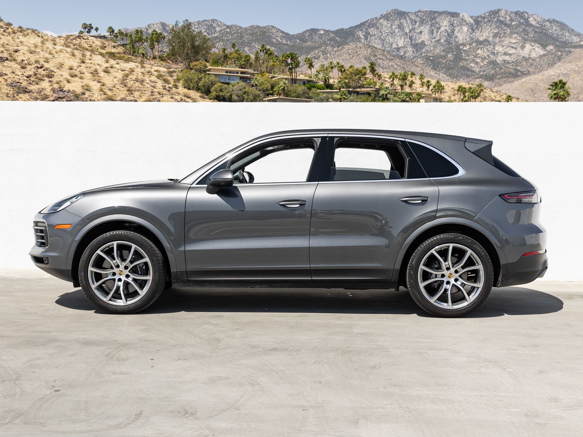 2023 Porsche Cayenne Base