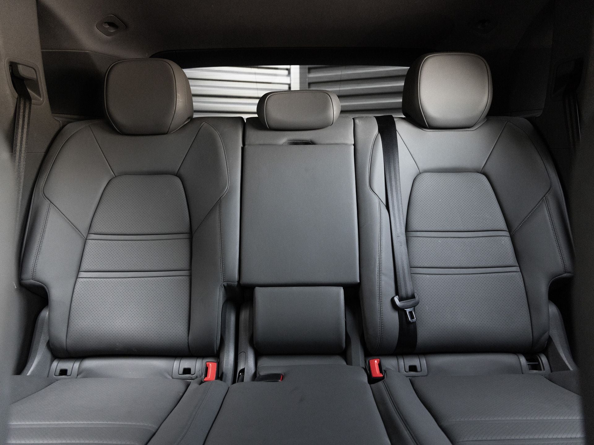 2023 Porsche Cayenne Base