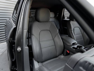 2023 Porsche Cayenne Base
