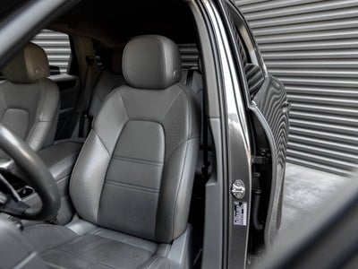 2023 Porsche Cayenne Base