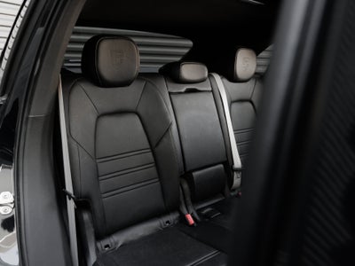 2023 Porsche Cayenne Cayenne Platinum Edition