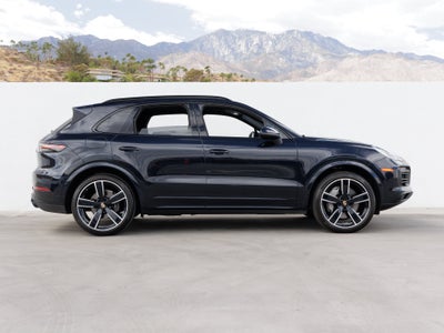 2023 Porsche Cayenne Cayenne Platinum Edition