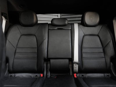 2023 Porsche Cayenne Cayenne Platinum Edition