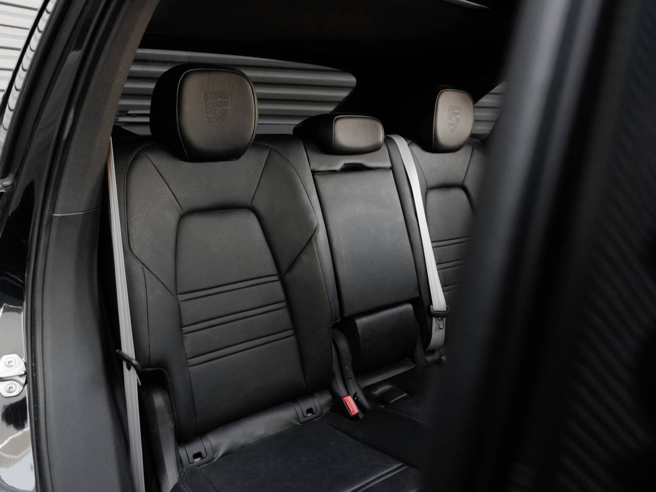2023 Porsche Cayenne Cayenne Platinum Edition