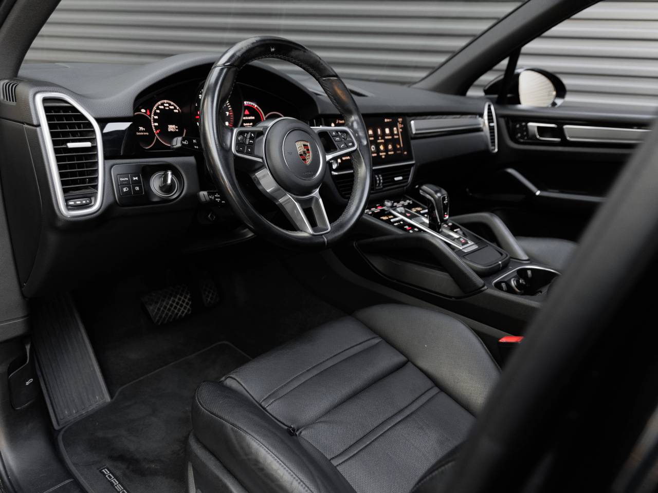 2023 Porsche Cayenne Cayenne Platinum Edition