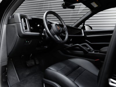 2024 Porsche Cayenne Base