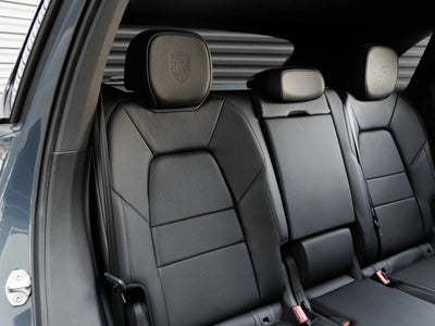 2025 Porsche Cayenne Base