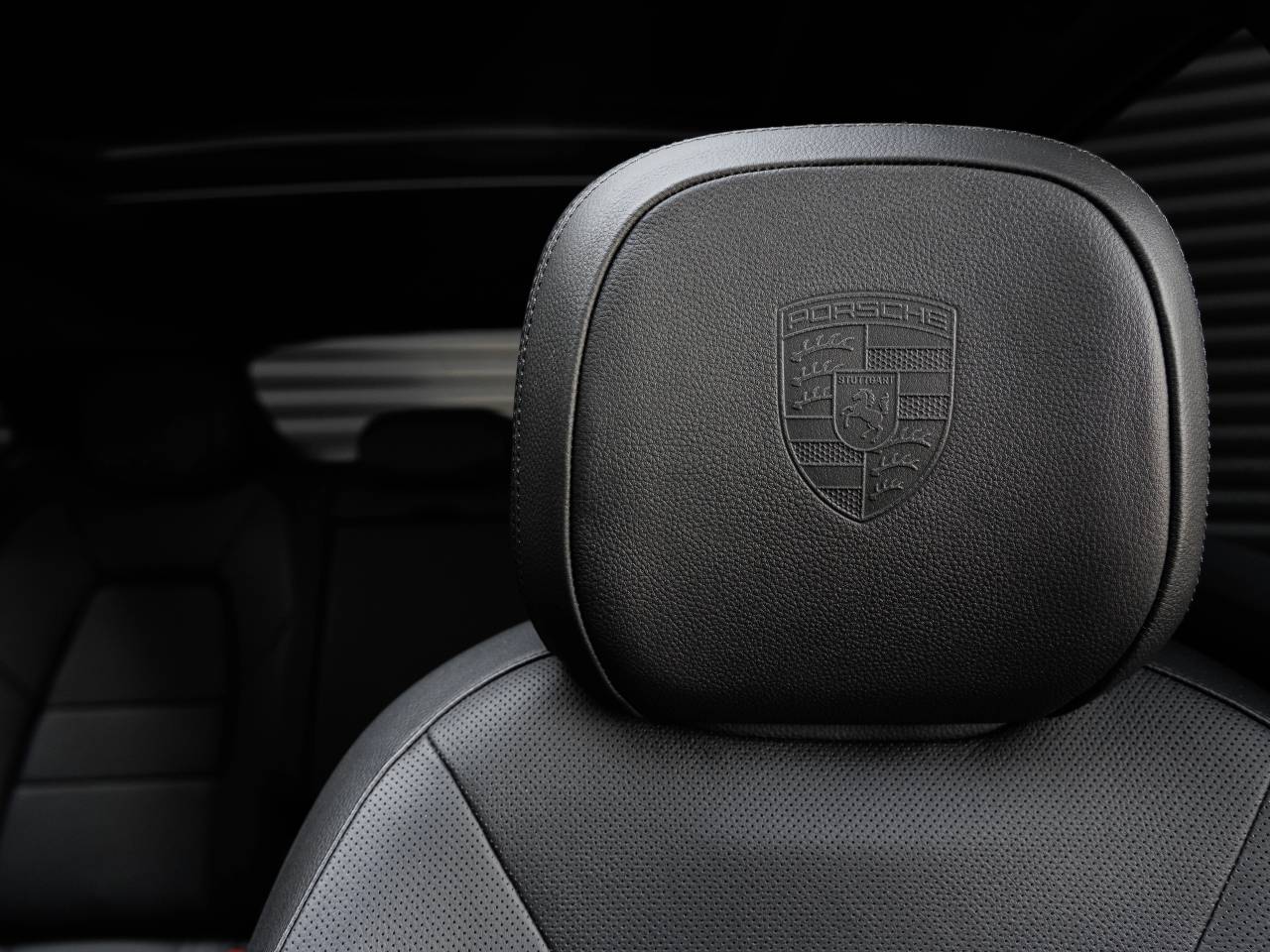 2025 Porsche Cayenne Base