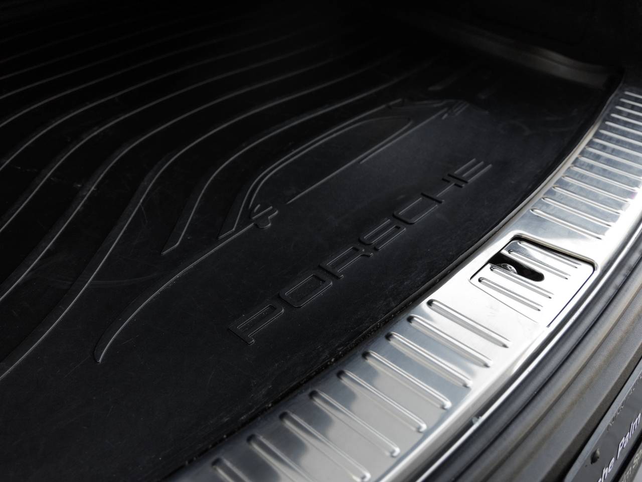 2025 Porsche Cayenne Base