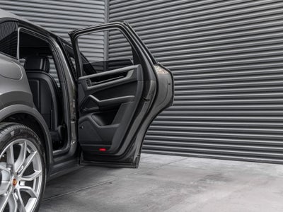 2025 Porsche Cayenne Cayenne