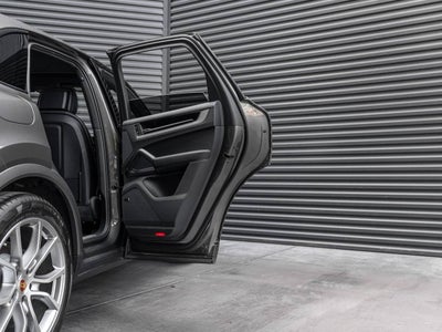 2025 Porsche Cayenne Cayenne