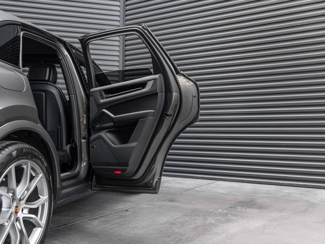 2025 Porsche Cayenne Cayenne