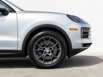 2025 Porsche Cayenne Base