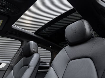 2025 Porsche Cayenne Base