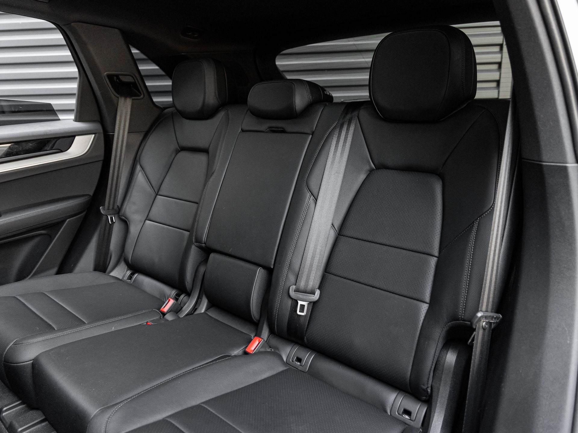 2025 Porsche Cayenne Base