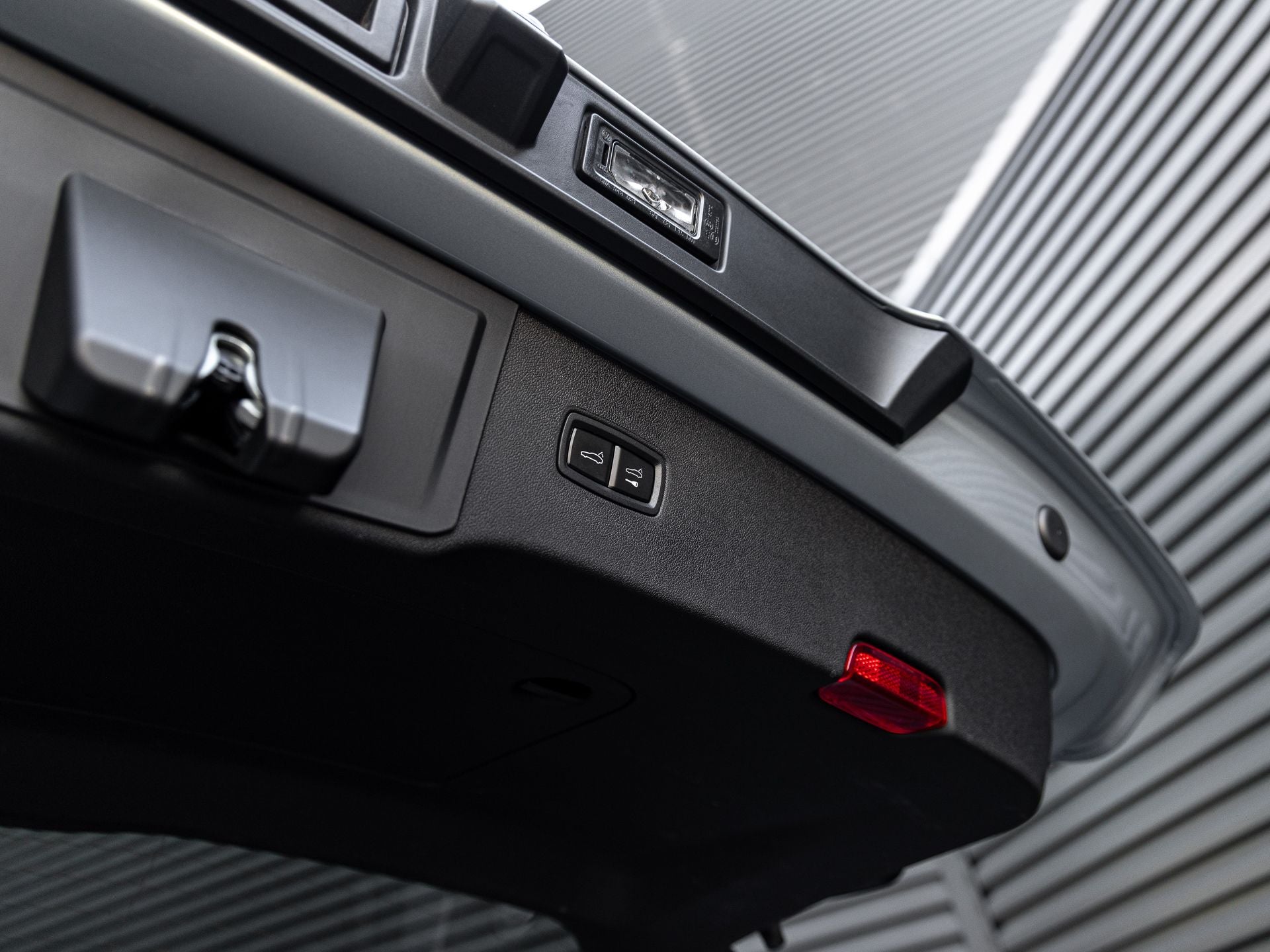 2025 Porsche Cayenne Base