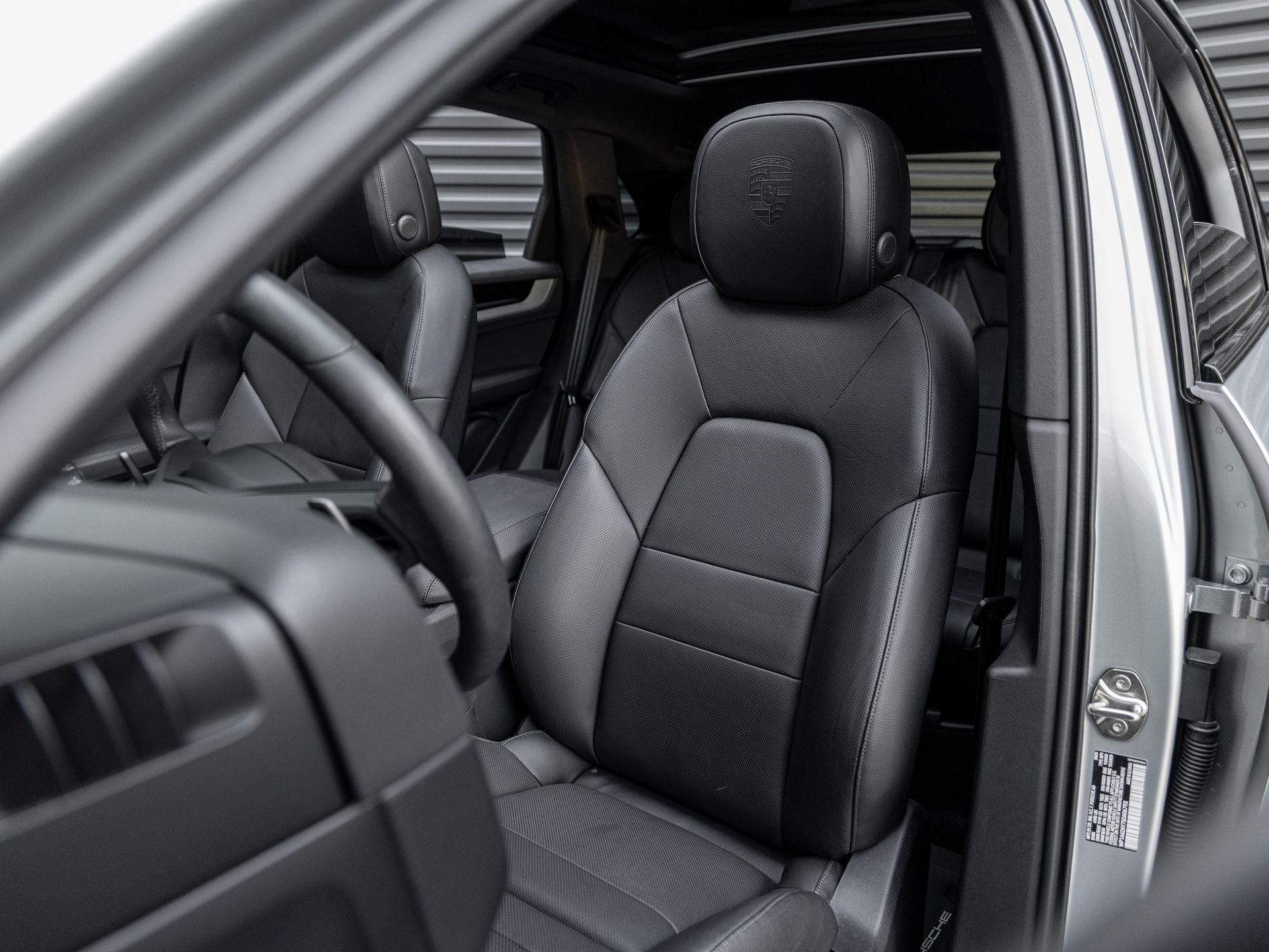 2025 Porsche Cayenne Base